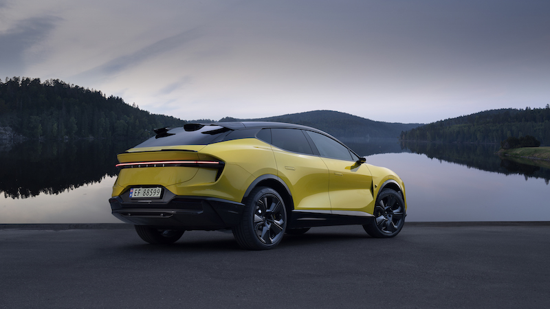 Eletre Carbon Arrives: Lotus Introduces the Ultimate Luxury Hyper-SUV to North America